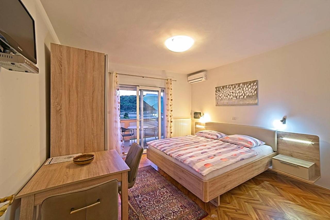 Studio Apartments Peric Rab Kampor Εξωτερικό φωτογραφία
